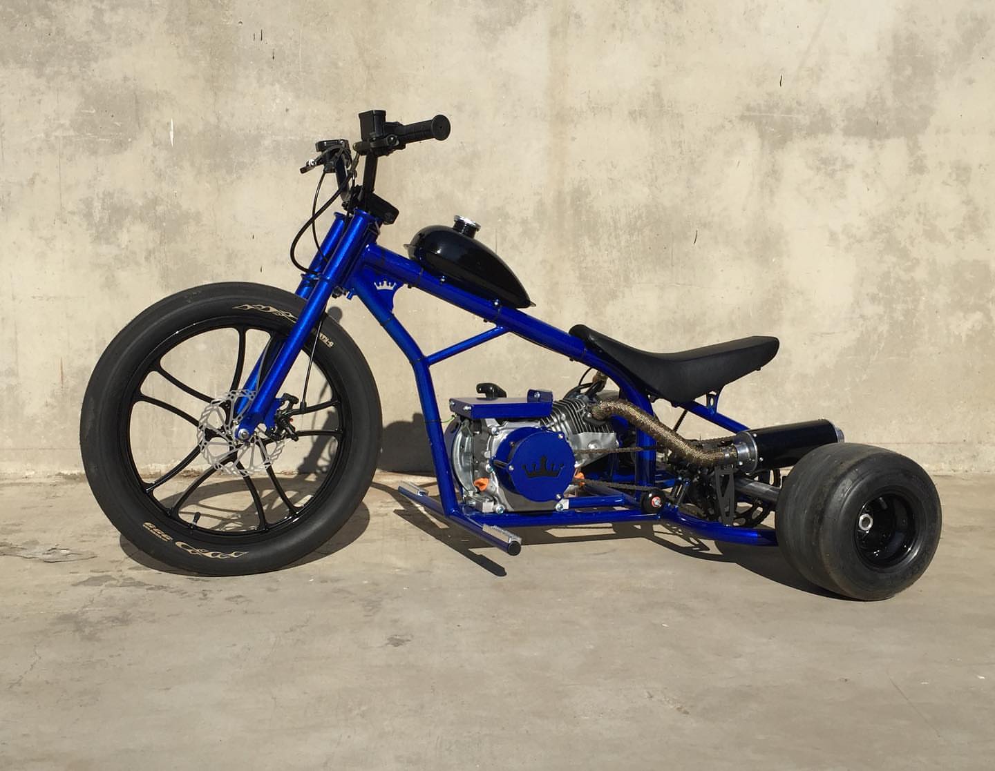 THE BLUE AND BLACK 2025 edition THE BLUE AND BLACK 2025 edition